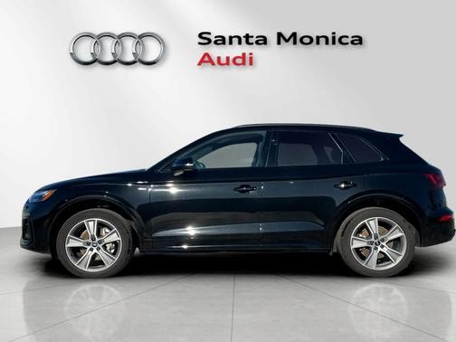 2025 Audi Q5 45 S line quattro Premium