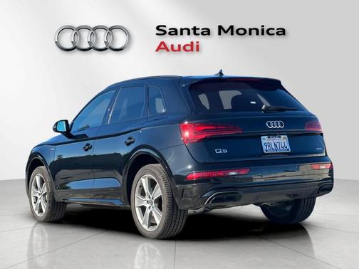 2025 Audi Q5 45 S line quattro Premium