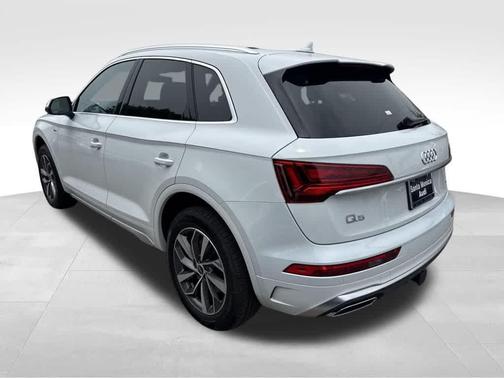 2024 Audi Q5 45 S line quattro Premium