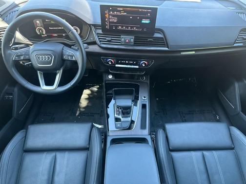 2023 Audi Q5 e 55 S line quattro Premium