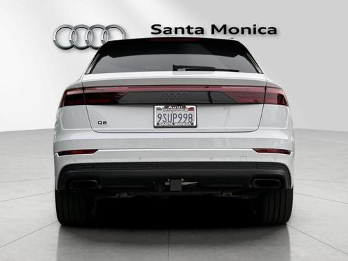 2025 Audi Q8 Premium Plus