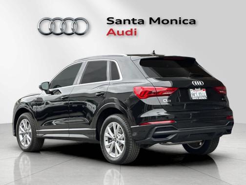 2024 Audi Q3 45 S line Premium