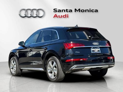 2022 Audi Q5 40 Premium Plus