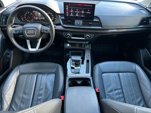 2023 Audi Q5 40 Premium