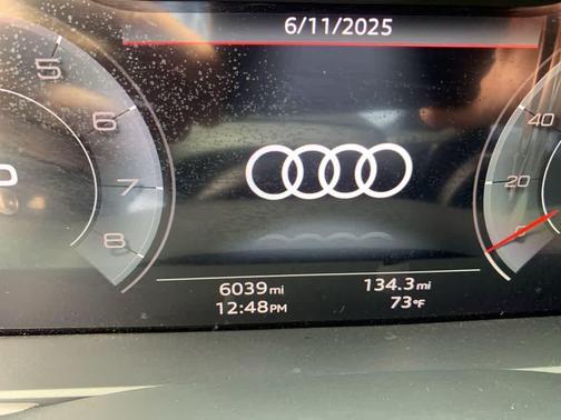 2025 Audi Q7 45 Premium