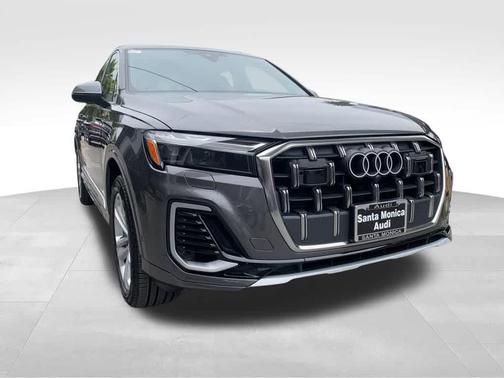 2025 Audi Q7 45 Premium