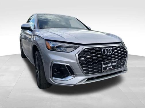 2022 Audi Q5 45 S line Premium Plus