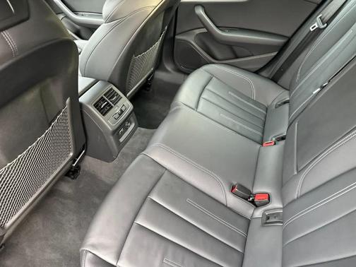 2025 Audi A5 Sportback S line Premium