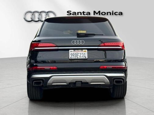 2025 Audi Q7 55 Premium Plus