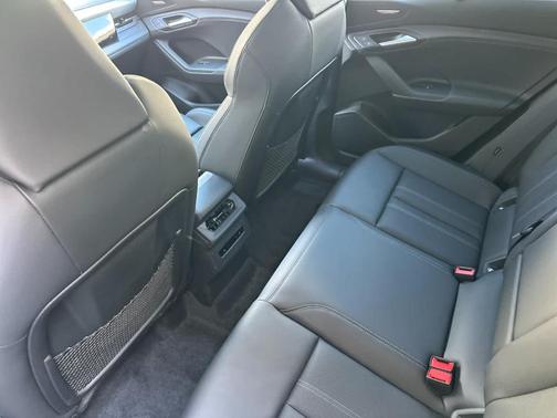 2025 Audi Q6 e-tron Premium