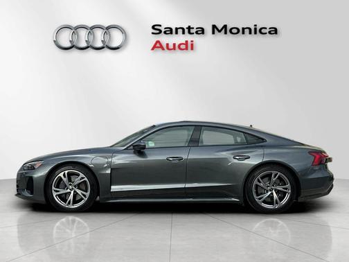 2024 Audi e-tron GT Premium Plus