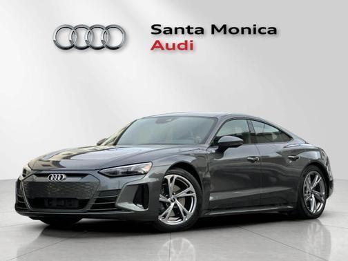 2024 Audi e-tron GT Premium Plus