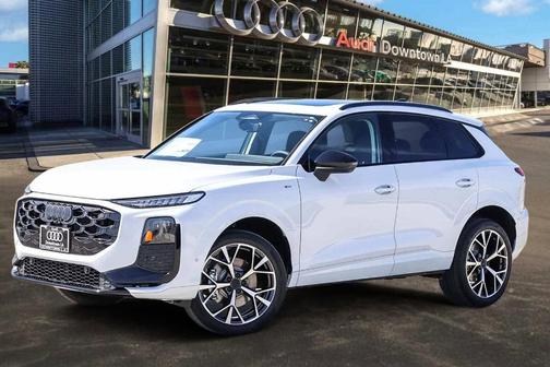 Glacier White Metallic 2026 Audi Q3 S line
