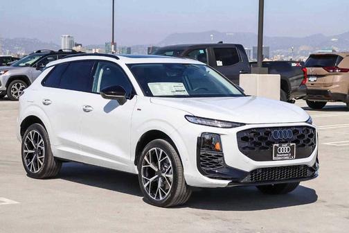 Glacier White Metallic 2026 Audi Q3 S line