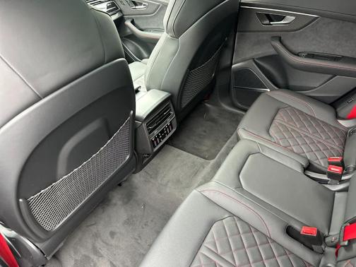 Black 2026 Audi SQ8 4.0T quattro PREMIUM PLUS