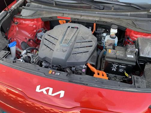 Runway Red 2022 Kia Niro EV EX