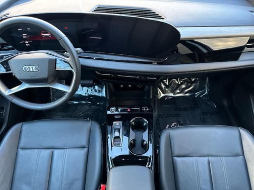 2025 Audi Q6 e-tron Premium