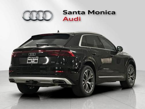 2026 Audi Q8 Premium Plus