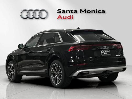 2026 Audi Q8 Premium Plus