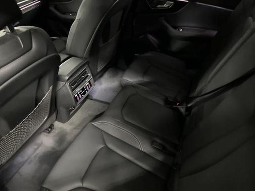 2026 Audi Q8 Prestige