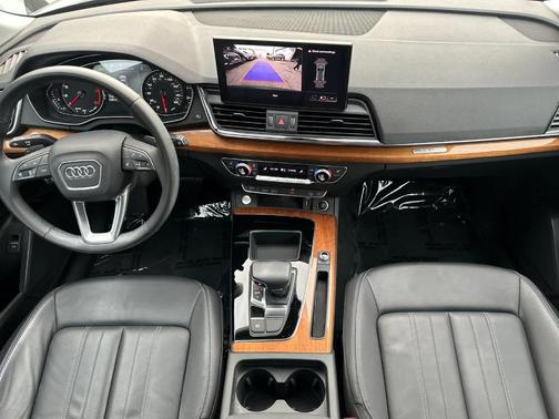 2023 Audi Q5 45 S line quattro Premium