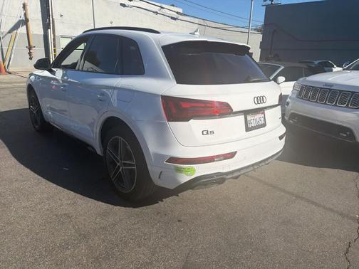2023 Audi Q5 e 55 S line quattro Premium