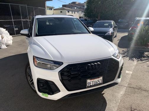 2023 Audi Q5 e 55 S line quattro Premium