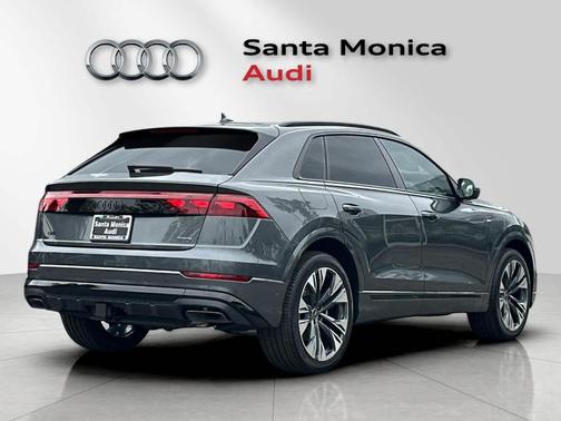 2026 Audi Q8 Prestige