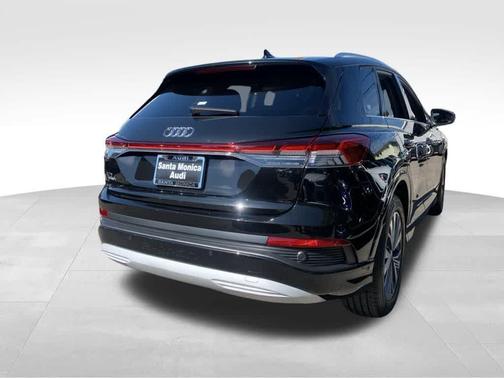2023 Audi Q4 e-tron 40 Premium Plus