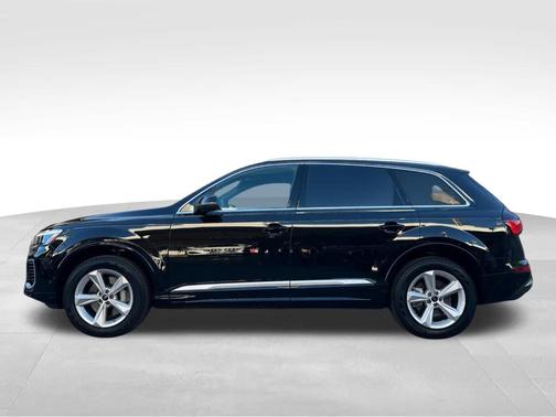 2025 Audi Q7 55 Premium