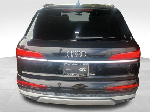 2025 Audi Q7 55 Premium