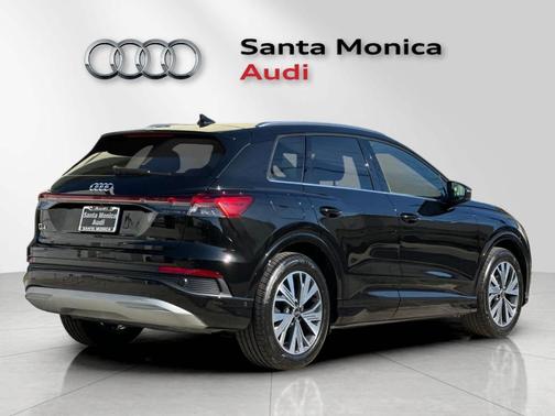 2023 Audi Q4 e-tron 40 Premium Plus