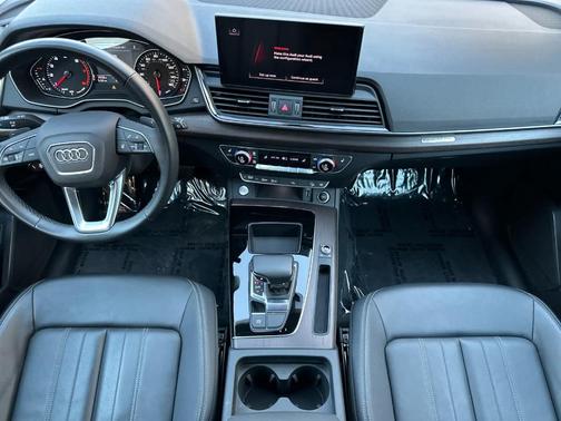 2024 Audi Q5 40 Premium