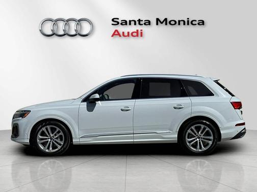 2026 Audi Q7 55 Premium