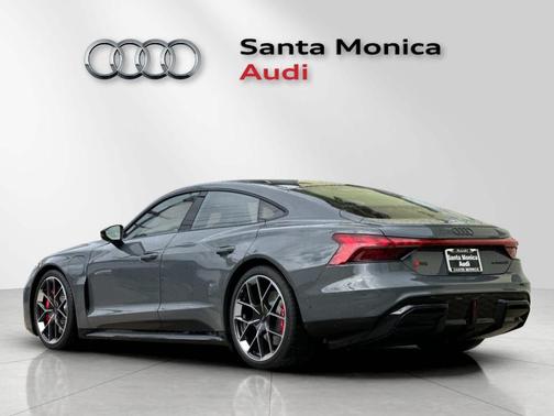 2026 Audi RS e-tron GT performance