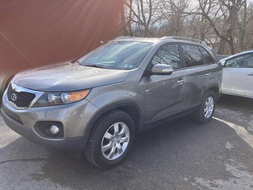 2011 Kia Sorento LX