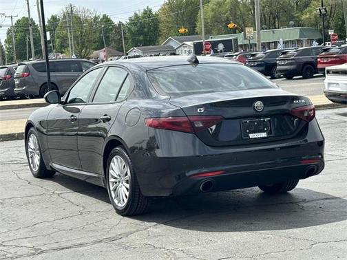 2022 Alfa Romeo Giulia Sprint