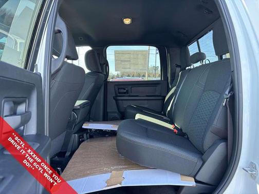 2026 RAM 2500 Black Express Crew Cab 4x4 6'4' Box