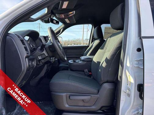 2026 RAM 2500 Black Express Crew Cab 4x4 6'4' Box