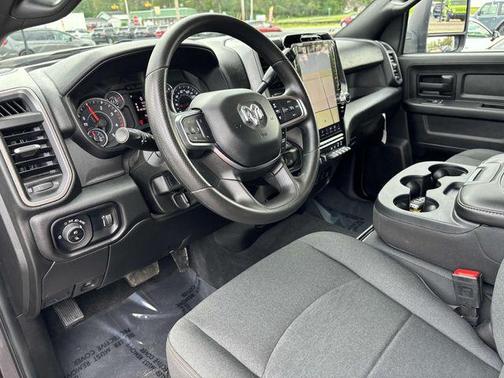 2025 RAM 2500 Tradesman Crew Cab 4x4 6'4' Box