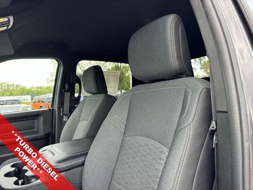 2025 RAM 2500 Tradesman Crew Cab 4x4 6'4' Box