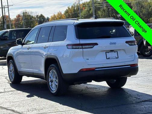 2022 Jeep Grand Cherokee L Laredo