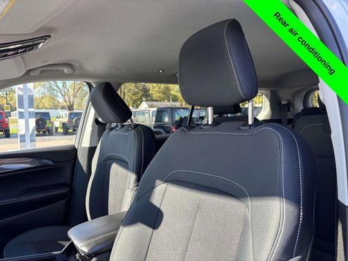 2022 Jeep Grand Cherokee L Laredo