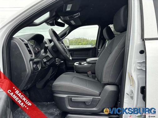 2025 RAM 2500 Tradesman Crew Cab 4x4 6'4' Box
