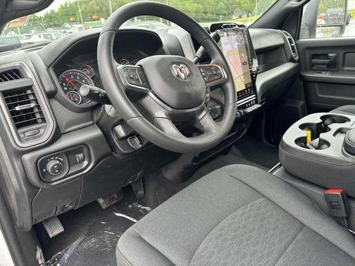 2025 RAM 2500 Tradesman Crew Cab 4x4 6'4' Box