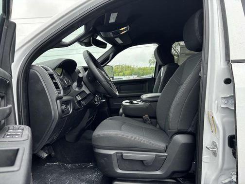 2025 RAM 2500 Tradesman Crew Cab 4x4 6'4' Box