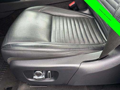 2022 Land Rover Discovery Sport SE