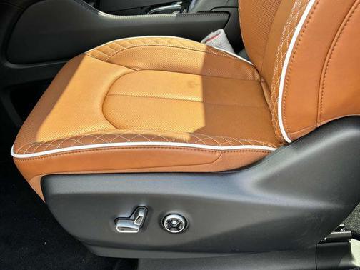 2025 Chrysler Pacifica L