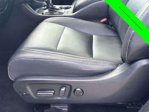Celestial Silver Metallic 2019 Toyota Highlander XLE