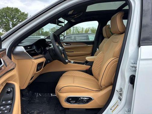 Bright White Clearcoat 2026 Jeep Grand Cherokee Summit
